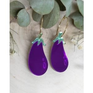 Pendientes Berenjena de metacrilato efecto espejo y marmoleado, a corte laser, estilo moderno y colorido.