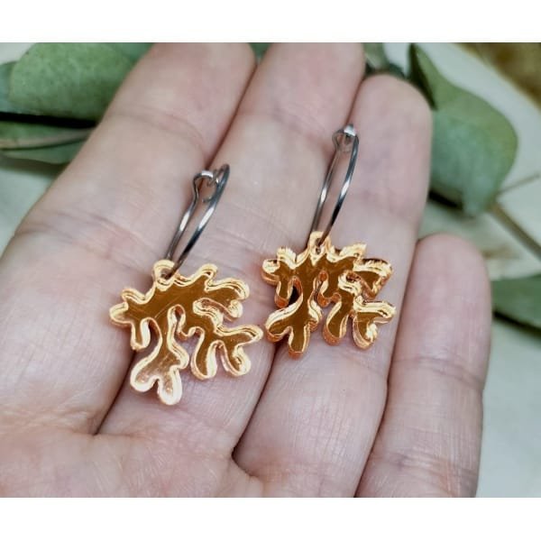 Pendientes Mini Algas de Metacrilato, dentro de la colección de verano 2025